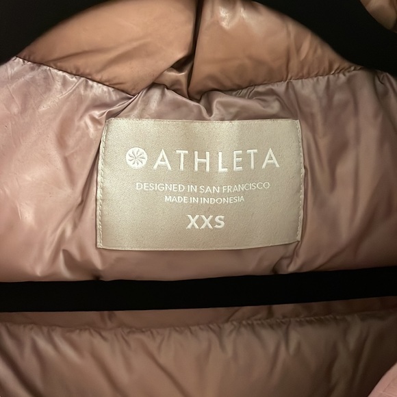 Athleta Women’s Lofty Down Vest In Rose Gold Mauve - Picture 8 of 9